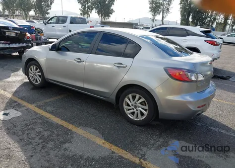 2013 Mazda Mazda3 I Touring z USA, uszkodzony, nr VIN JM1BL1VP0D1783123